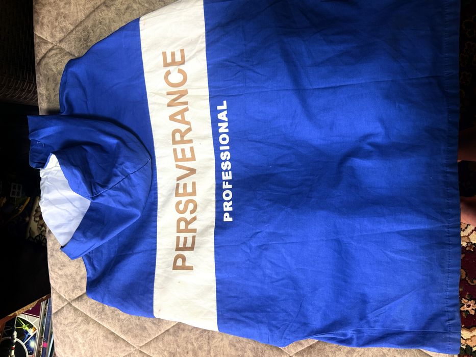 Ветровка осеняя новая синего цвета