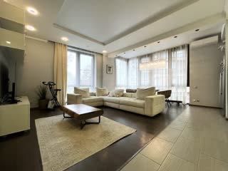 Новая квартира для девушек Яккасарой