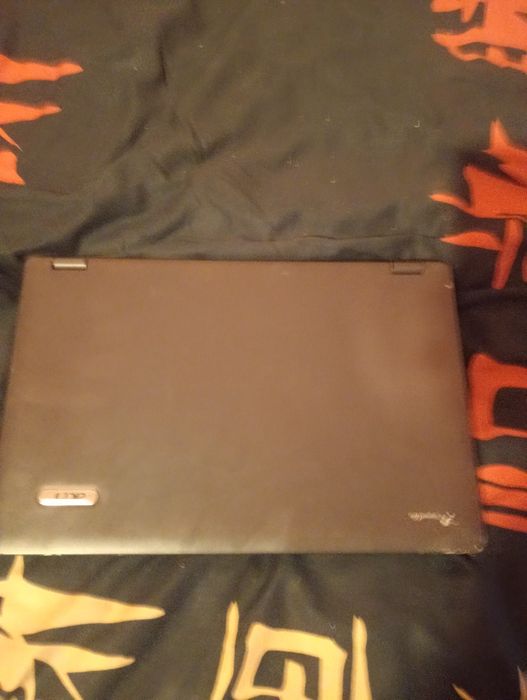 Vând laptop Acer