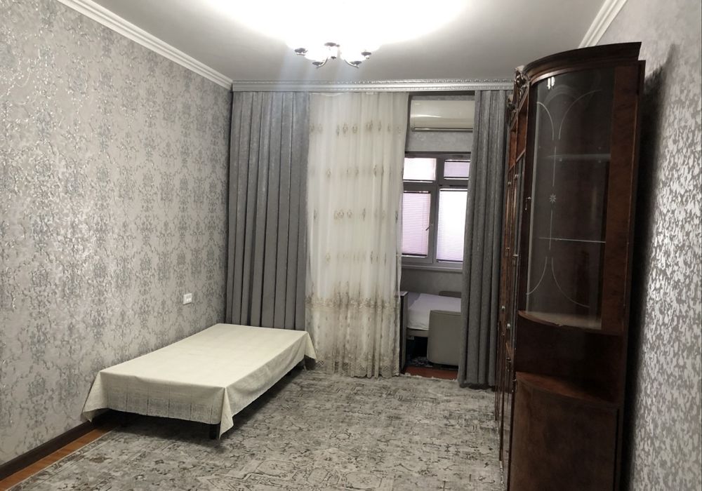 Код 338  Продается 2/4/5 ком квартира куйлюк массив 5