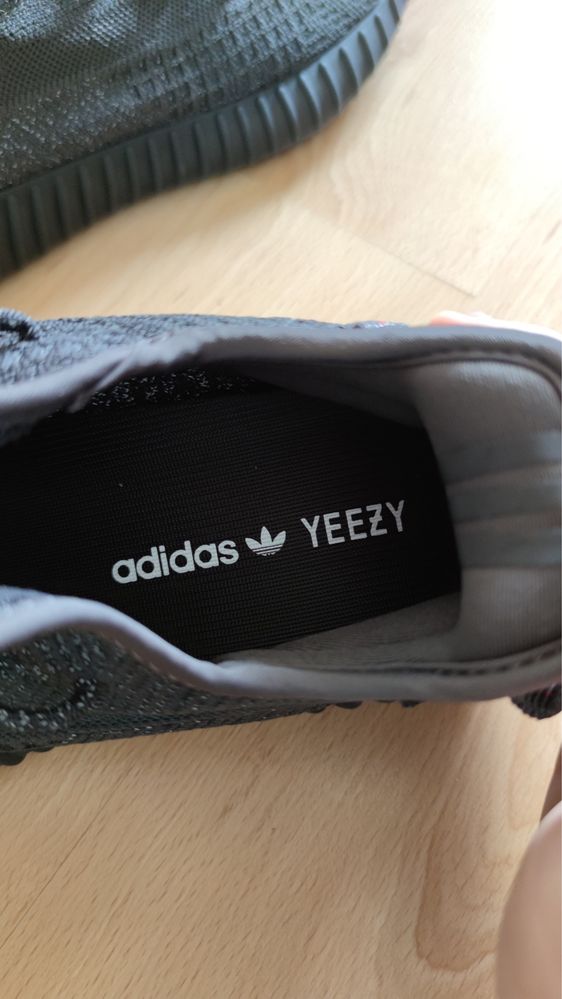 Adidas Yeezy Boost 350 v2 Reflective Black