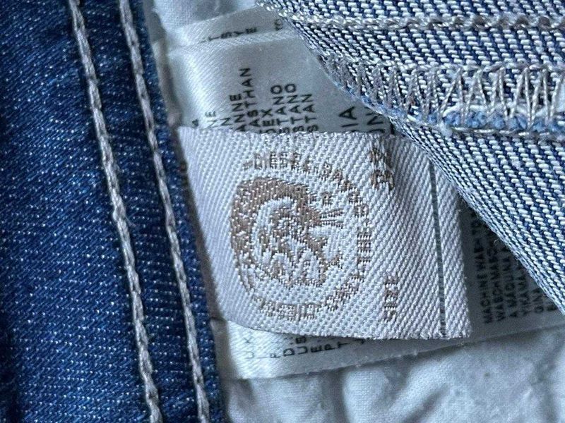 Blugi DIESEL Darron Rupturi Barbati | Marime 32 x 32 (Talie 87 cm)