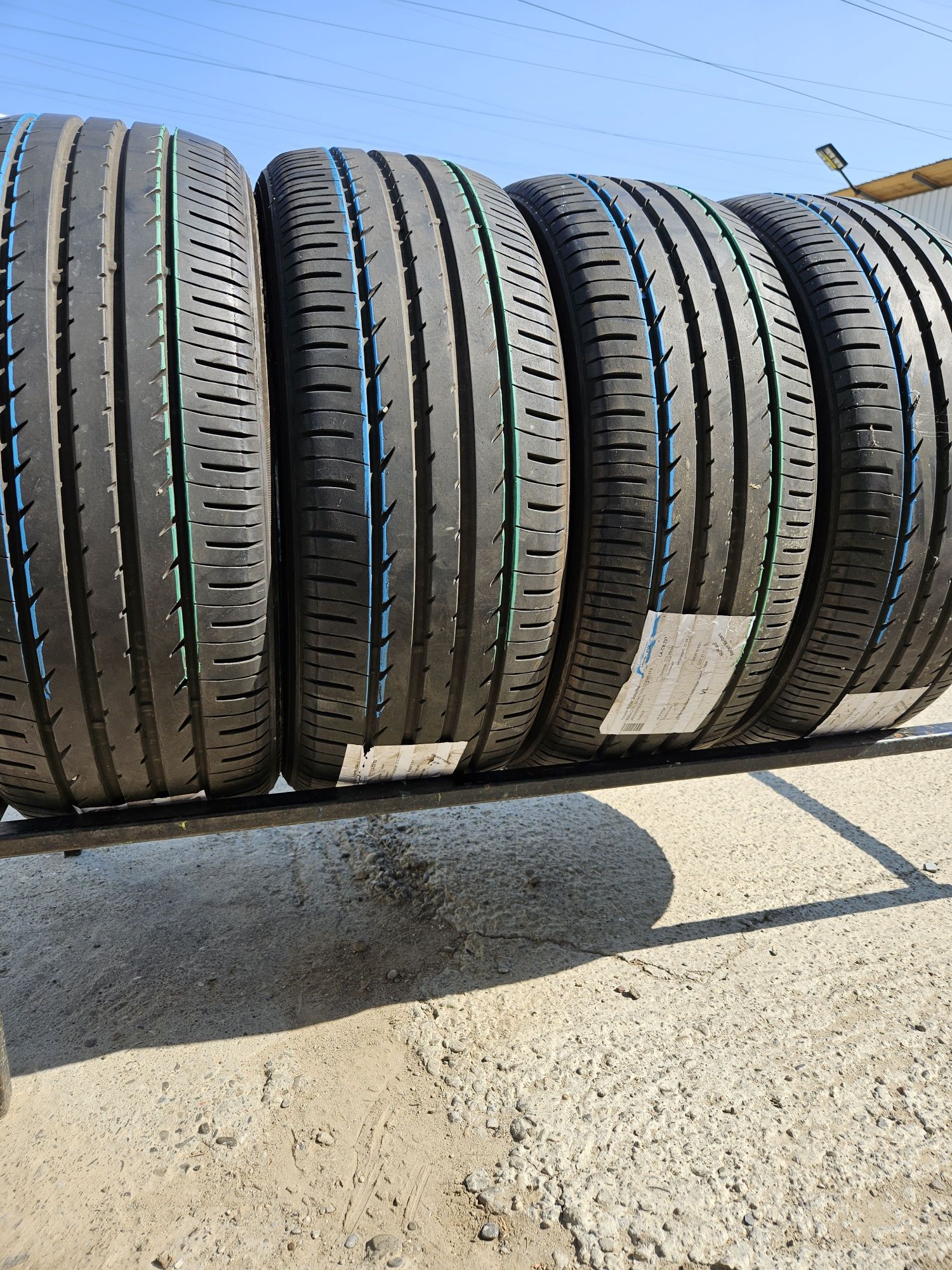 Vând anvelope vară 215/50/18 215/50r18  Toyo