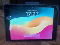 Ipad 9generation + клавиатура logitech combo touch