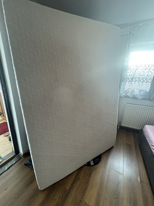 Saltea cu spuma de memorie