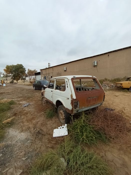 Нива 2121 ВАЗ Жигули