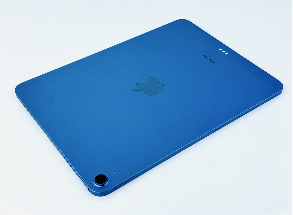 Apple iPad Air 5 64GB WiFi Blue / Space Gray Перфектен! Гаранция!