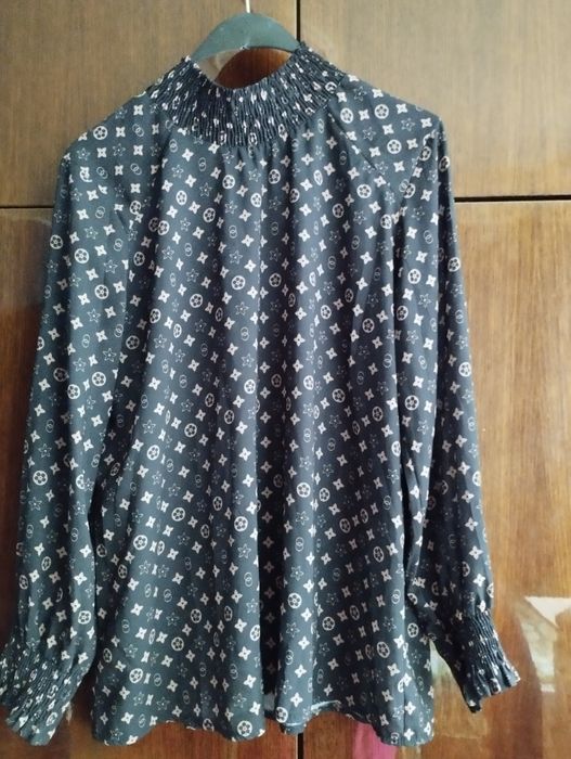 Дамска блуза с дълъг ръкав