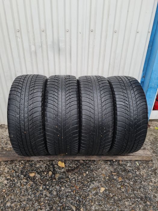 4 Anvelope de iarna *225/45R18*Brigestone*LICHIDARE STOC*100 Lei Buc *