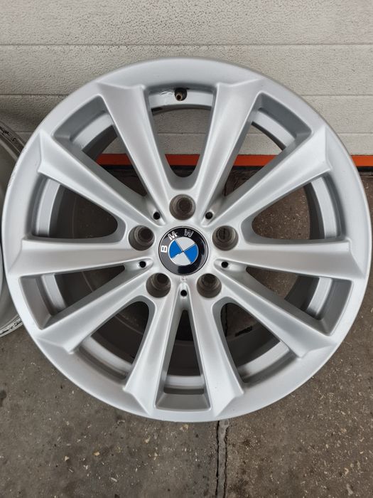 Оригинални джанти за BMW R17 5x120 ET30 8J