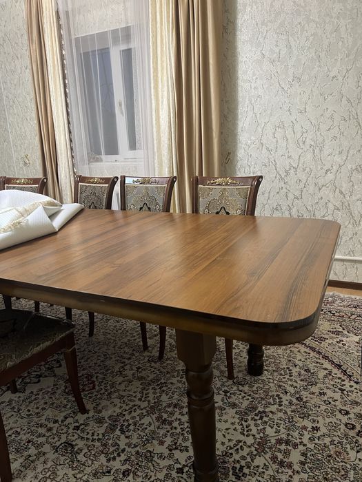 Продам стол и стулья