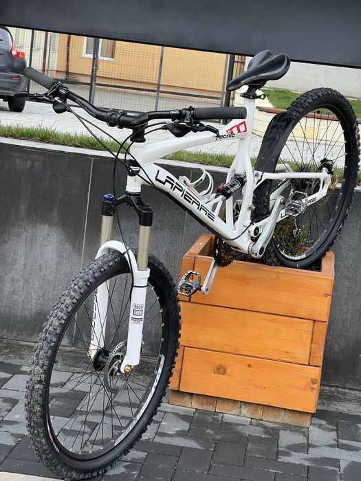 Vând Bicicleta Lapierre Tecnic 900
