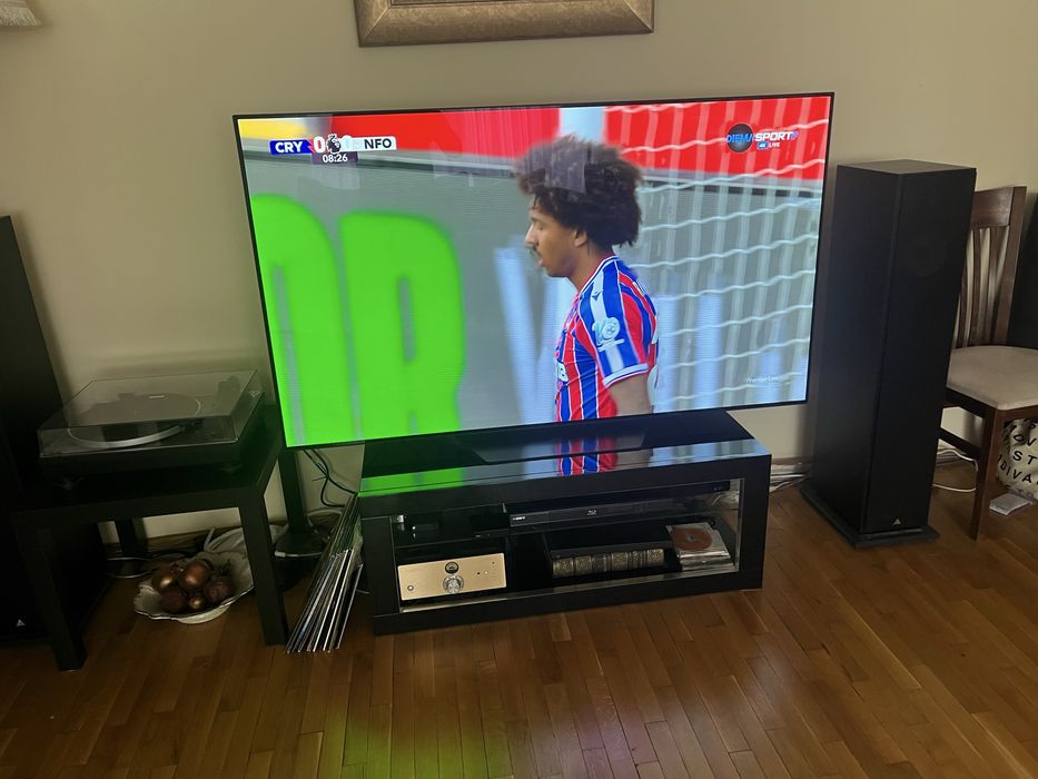 Продавам висок клас LG OLED TV 65 инча