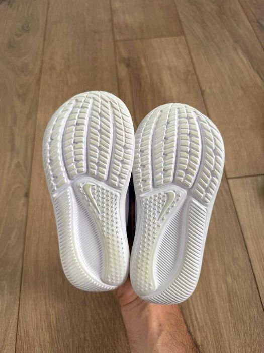 Nike 25 adidasi copii baieti