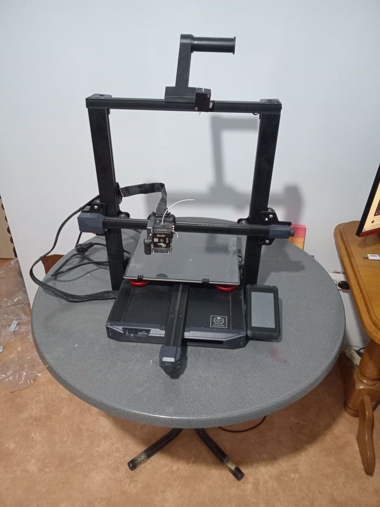 Продаю 3д принтер ender 3s1plus direct