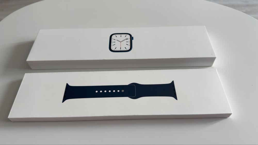 Apple Watch seria 7 45 mm