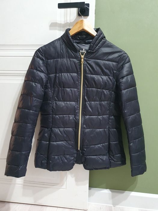 Куртка zolla,за 4000 тенге.