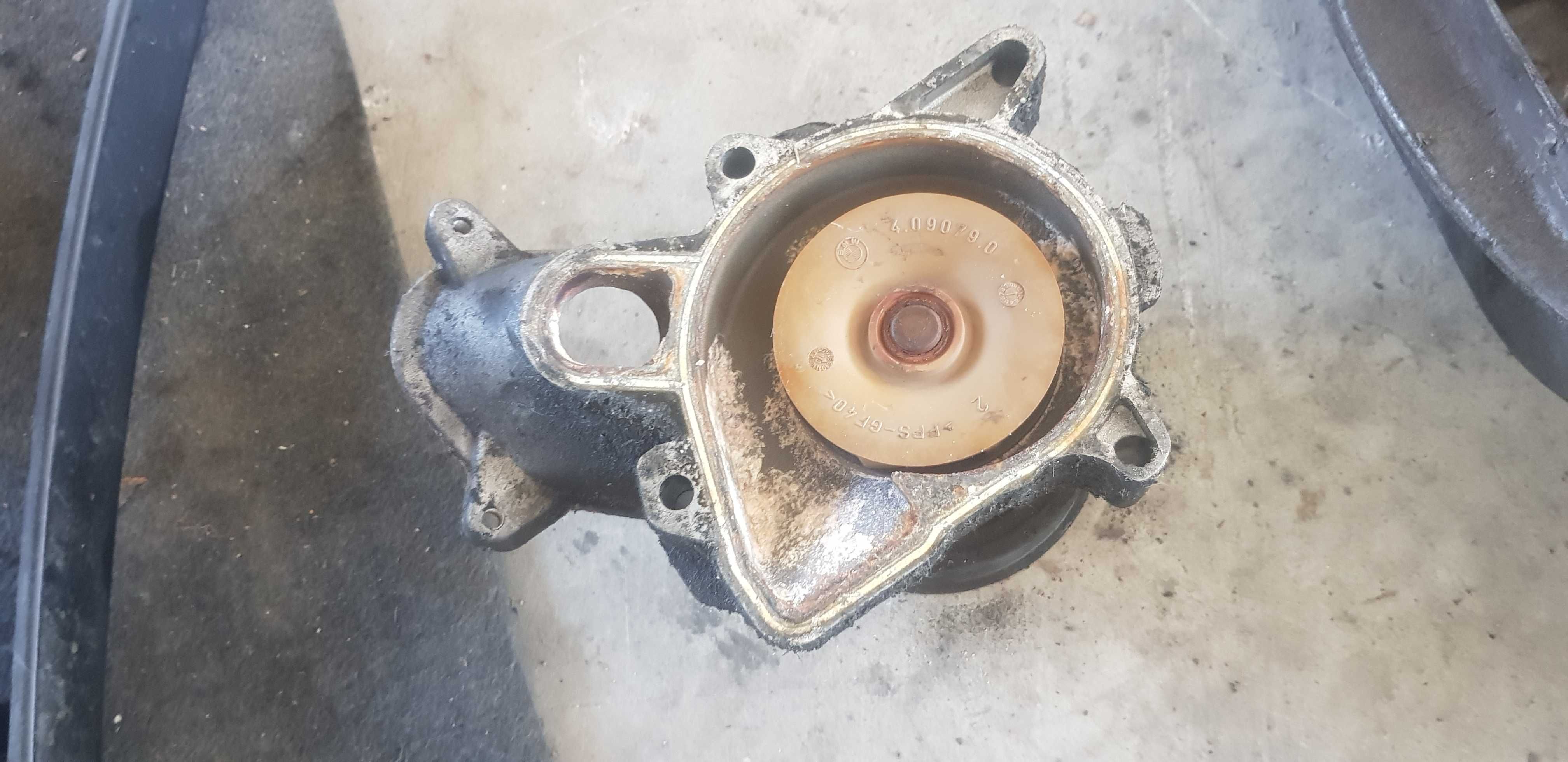 Водна помпа - /БМВ/BMW/-/е60/е61/ - M57N2 3.0d 231кс.