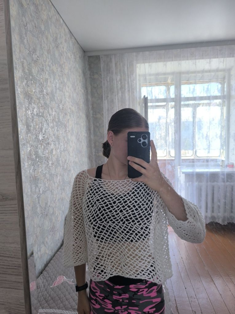 Продам кофту вязаную
