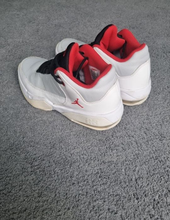 Air jordan max aura 3