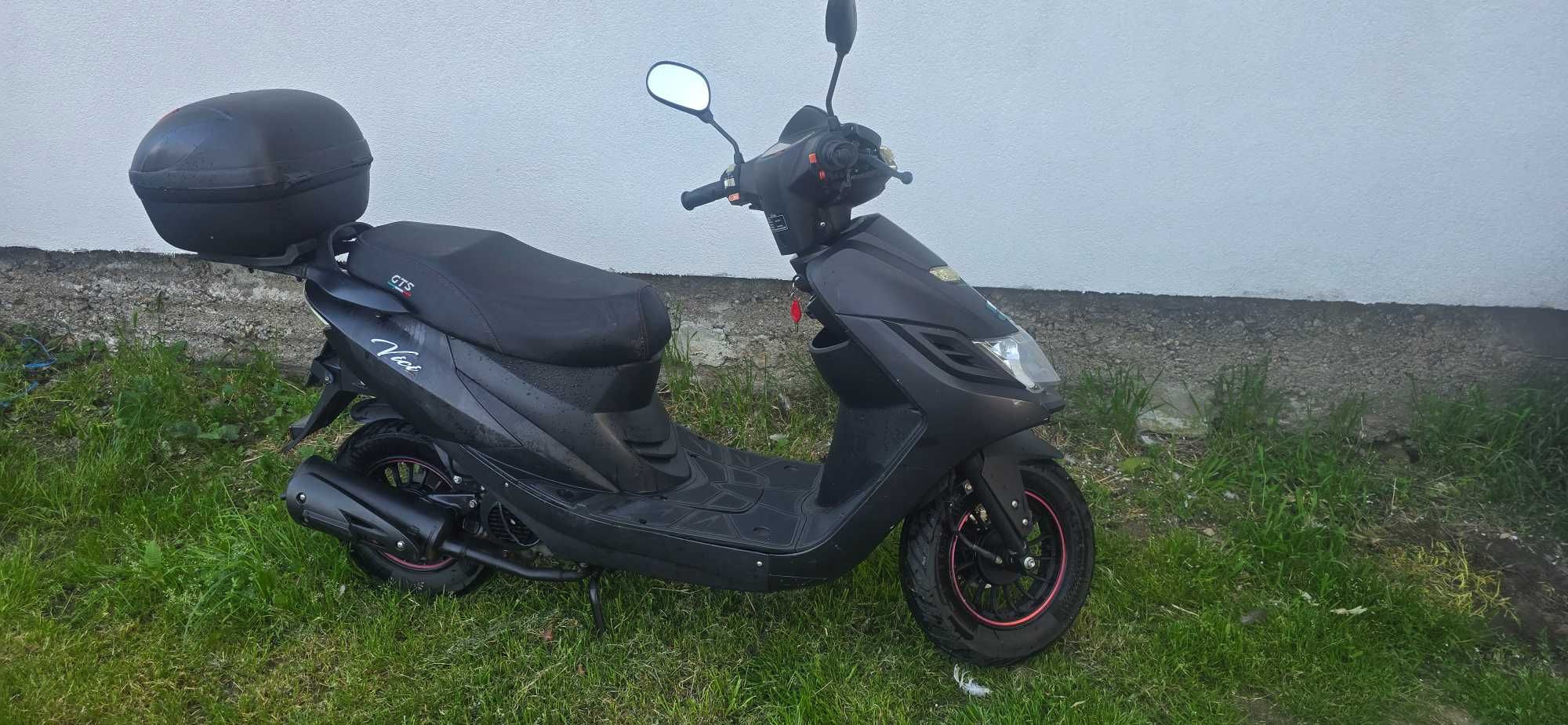 Скутер 49 кубика GTS VICI