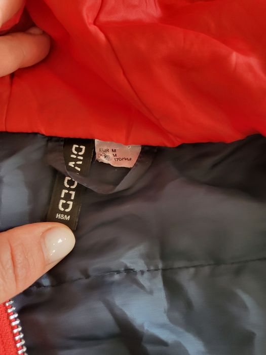 Vand geaca numarul m