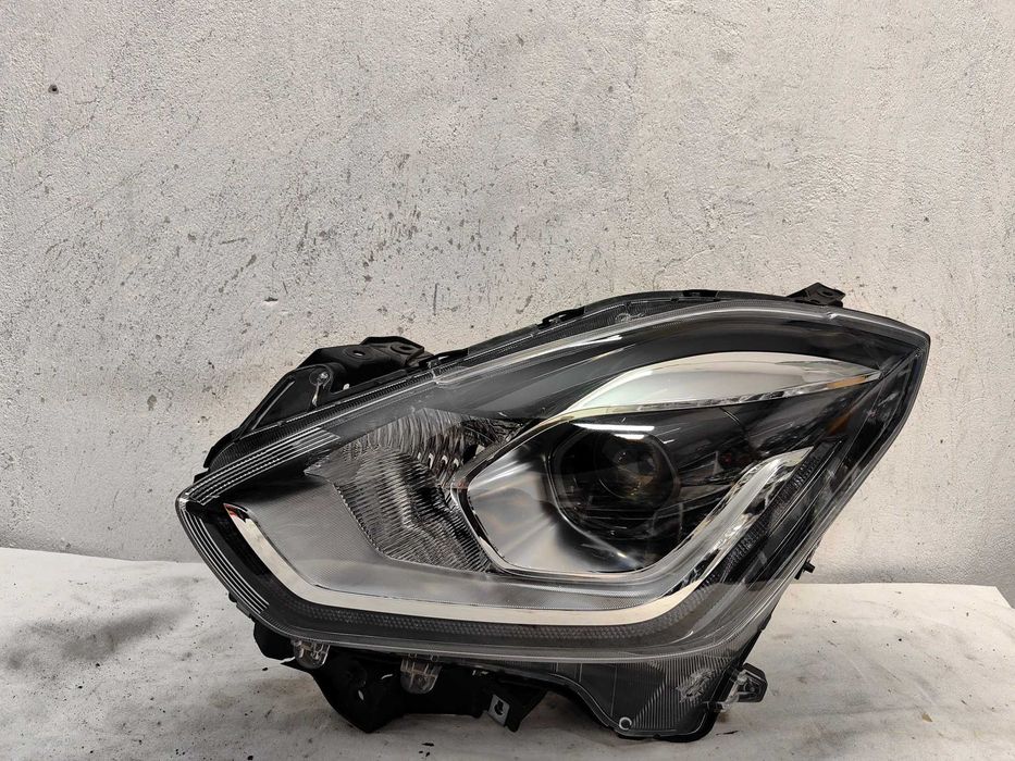 Оригинален   фар   Сузуки Суифт  Suzuki Swift Led