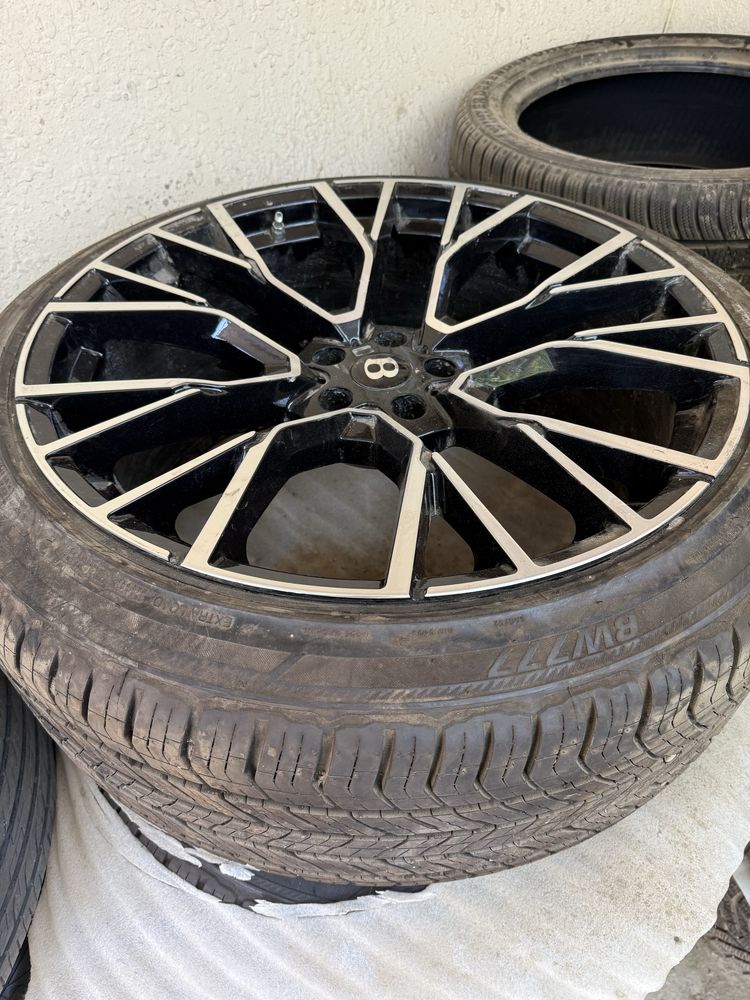 Диски бмв G07 под оригинал r22