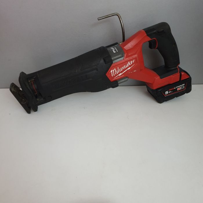 Milwaukee M18 FSZ Fierăstrău sabie Brushless 5.0AH Li-Ion