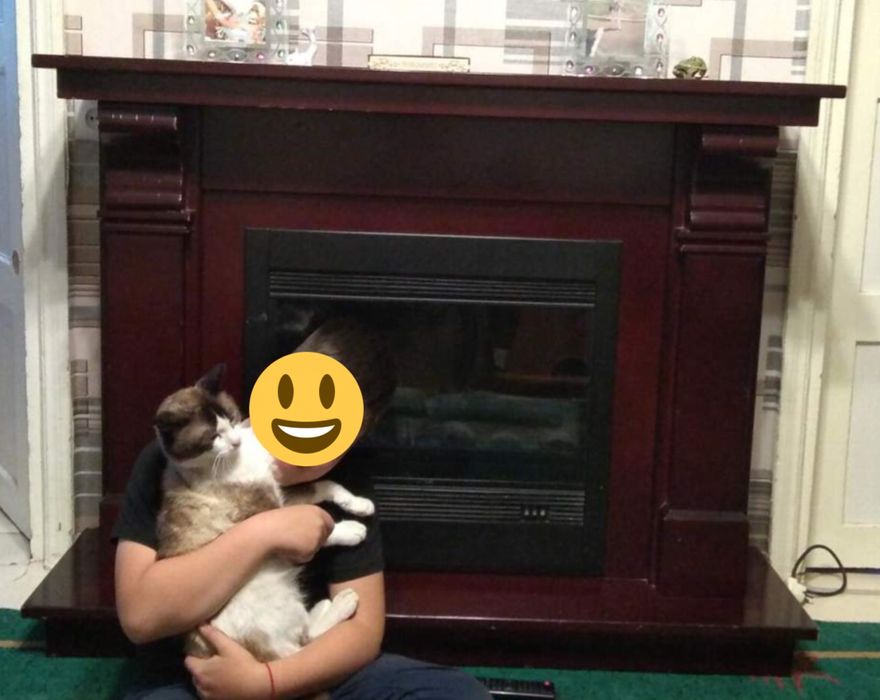 Продам красивый камин