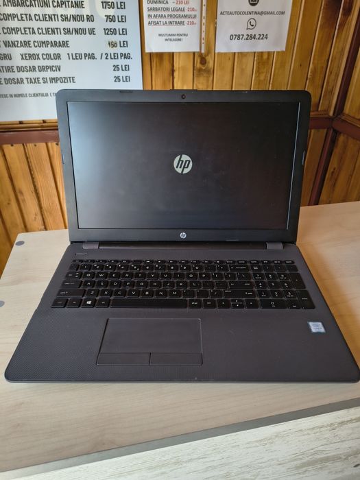 Laoptop de buget ieftin i5 Gen 7 8 GB RAM