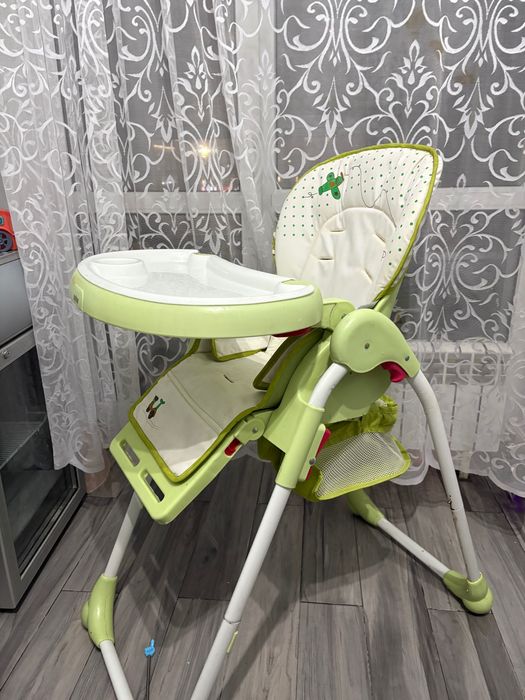 Детский стульчик для кормления