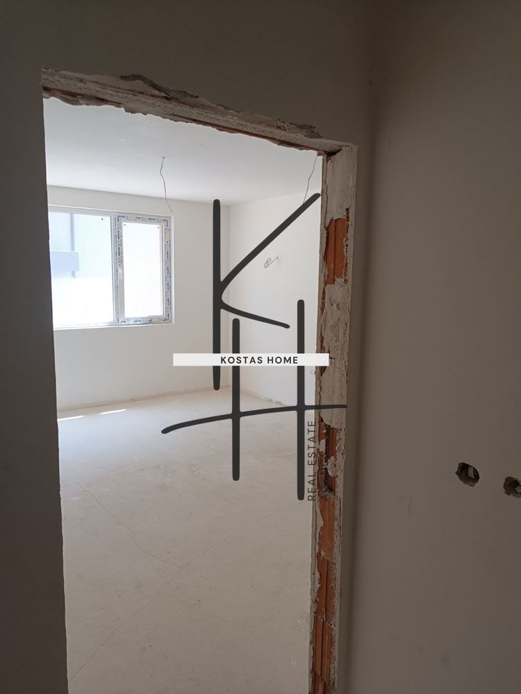 Продава се Тристаен апартамент в Варна, Спортна зала - 100 кв.м за 2270 €/кв.м - Снимка #5