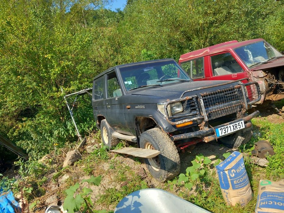 Dezmembrez Toyota land cruiser lj73 și 70
