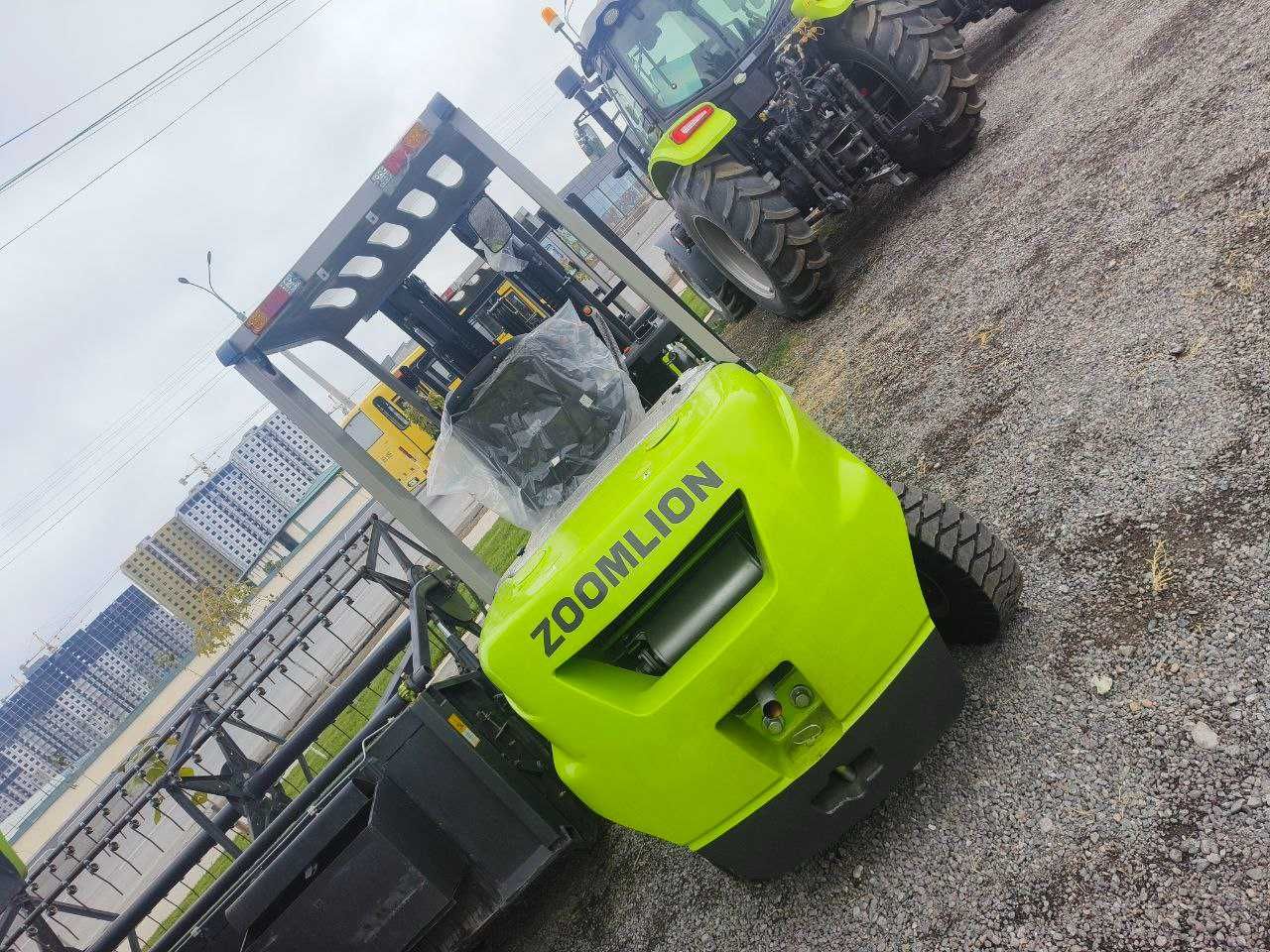 Вилочный погрузчик Zoomlion FD30