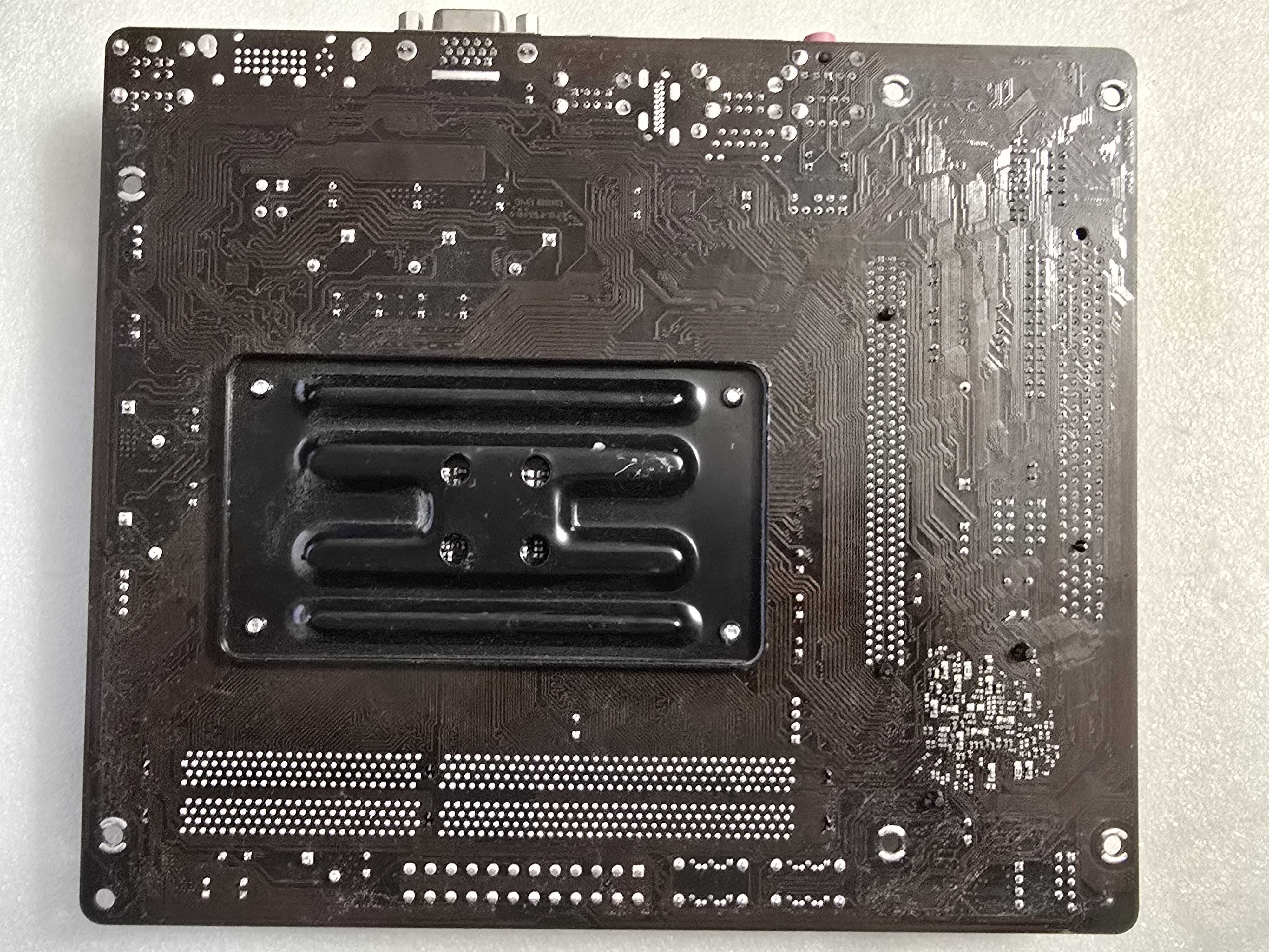 Placa de baza ASRock, FM2A55M-VG3+, Socket FM2+, + AMD Athlon X2 340