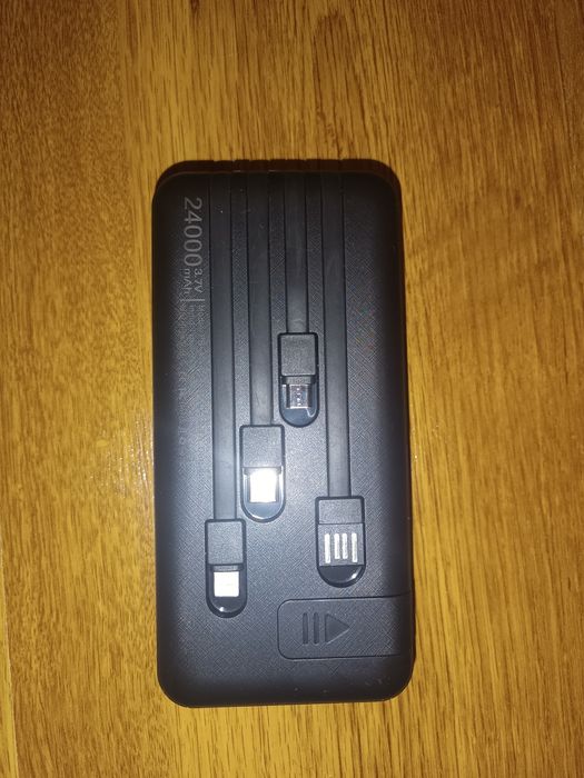 Продавам чисто нов Power bank