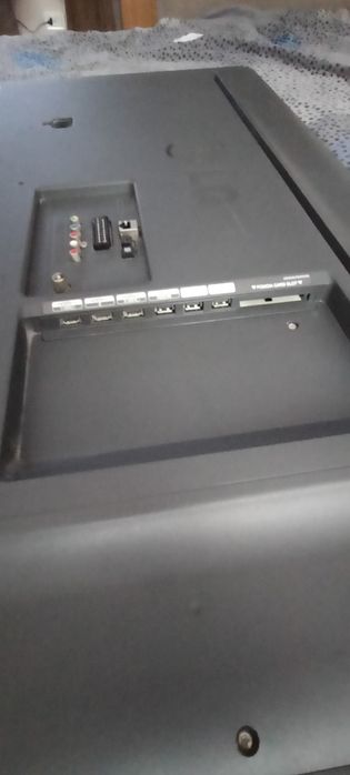 Vând TV LG Smart