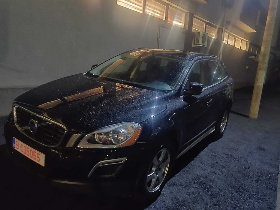 Vând Volvo XC 60 d3 163 c.p. 2012;