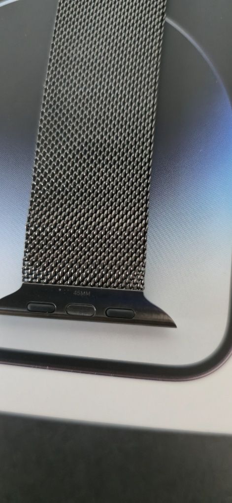 Apple watch 45mm milanese loop