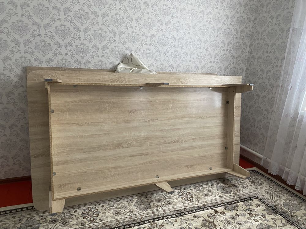 столы для гостей