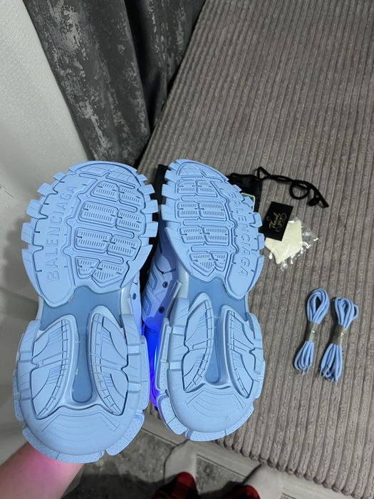 Balenciaga track led baby blue marimea 40 noi cu eticheta