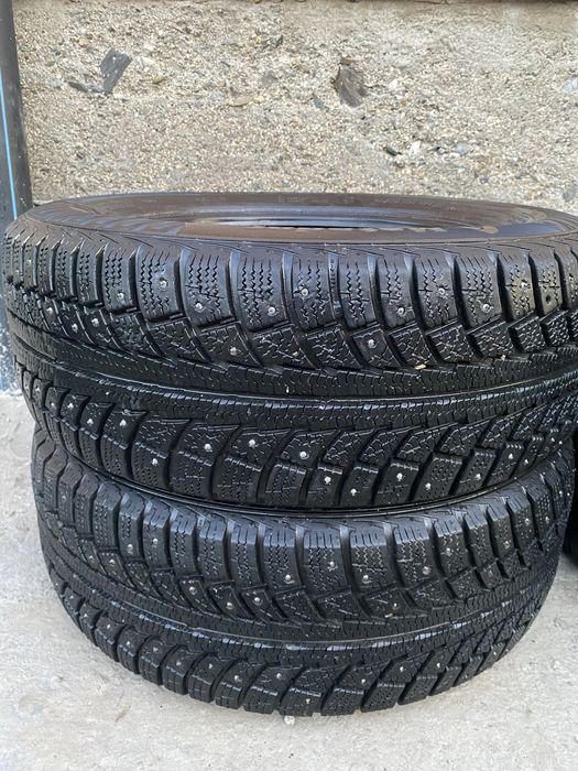 Продам зимнюю шину Matador 215/60R16 в хорошем состоянии