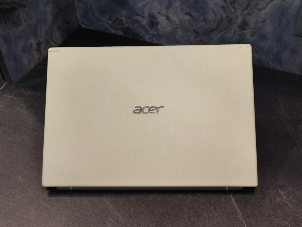 Acer aspire 5 i5-1165g7 / 8 / 256 SSD M2