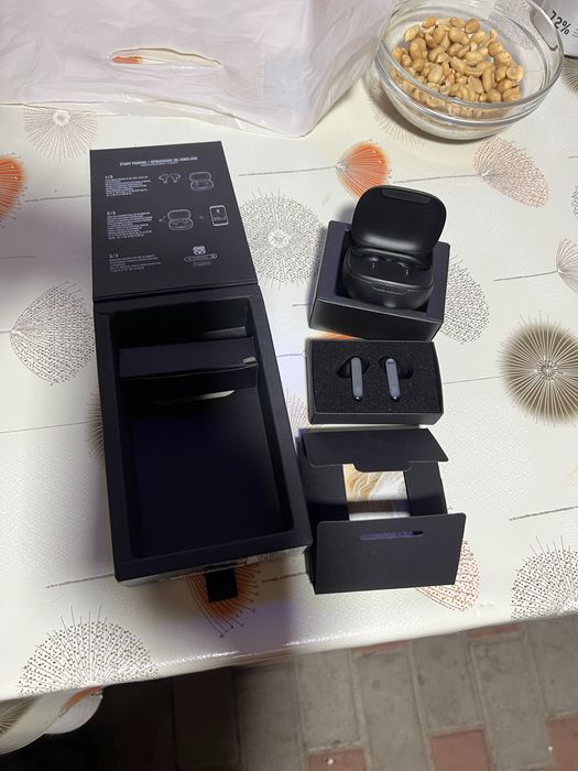 Casti JBL noi cu baterie de incarcate