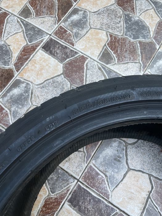 Bridgestone 255/35/19