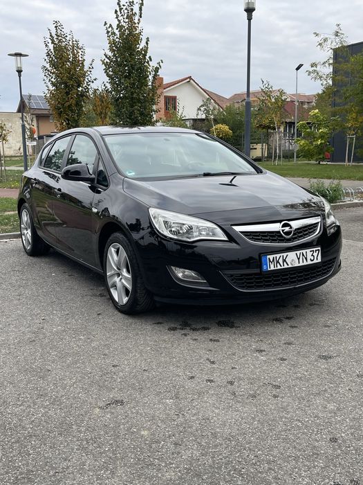 Opel Astra J 1.4 benzina 2011 Euro5
