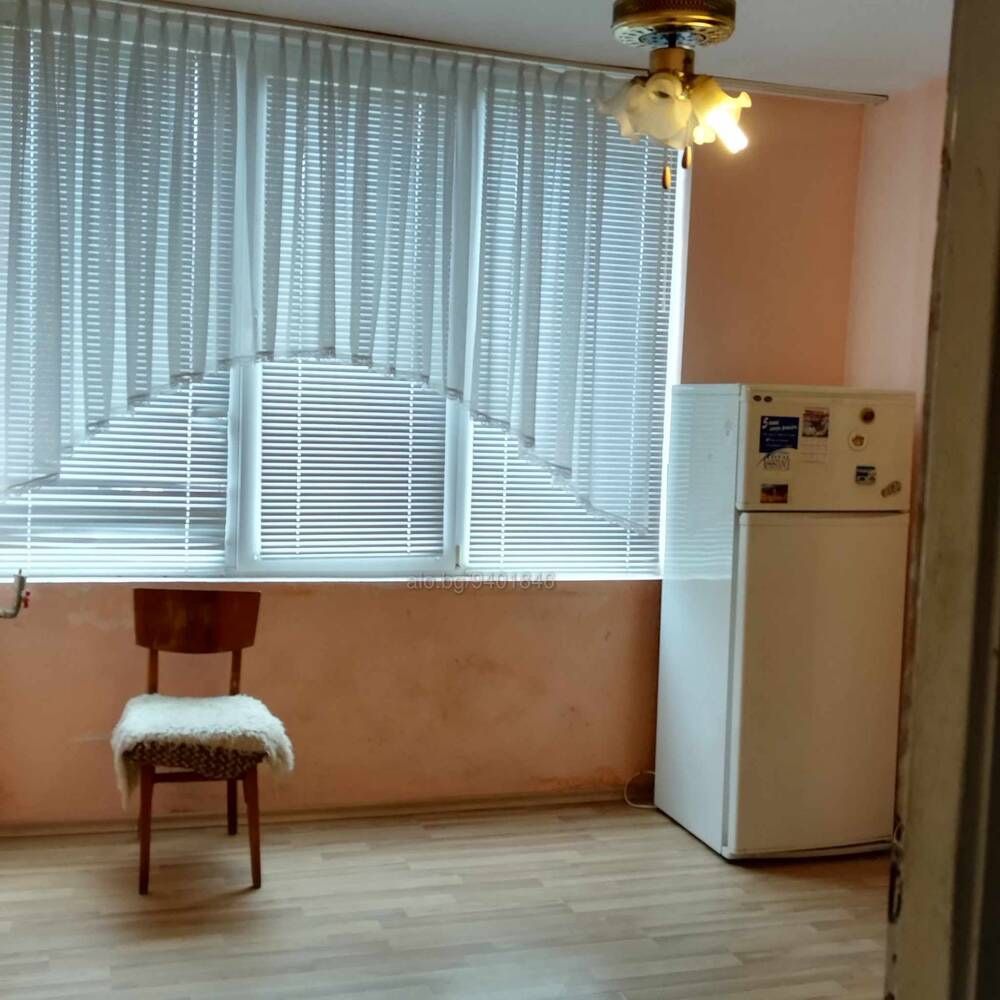 Тристаен апартамент, тухла, гр. Сливен