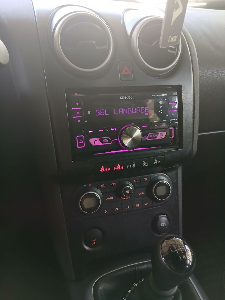 Кола Nissan Qashqai