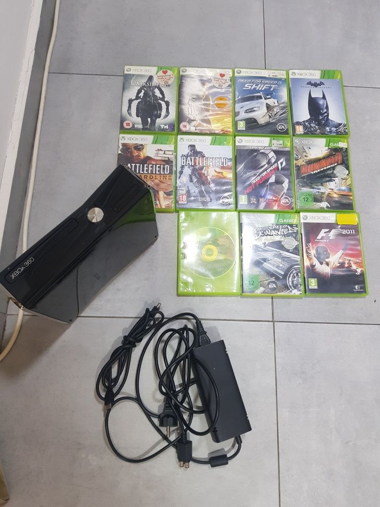 Vand nu schimb xbox 360 fara joystick-uri